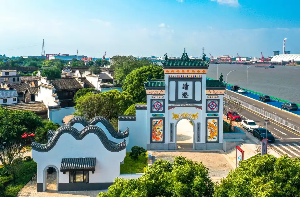 Jinggang and Tongguan by private car