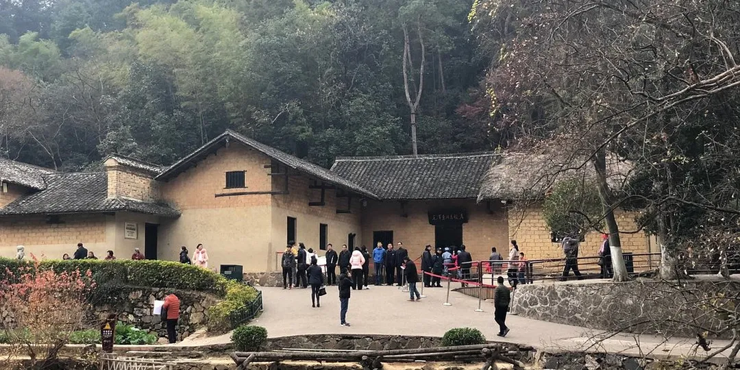 Shaoshan: a private day focused on modern history