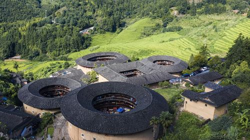 Tianluokeng, Yuchanglou and Taxia: a day among tulou